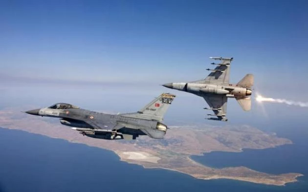 Το βιολί τους οι Τούρκοι στο Αιγαίο – Δεκάδες παραβιάσεις από F-16 και CN-235